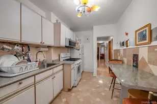 85-24 125th St, Kew Gardens, NY 11415 - Photo 8