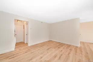 136 Artist Lake Dr, Middle Island, NY 11953 - Photo 18