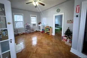 87-40 188th St, Jamaica, NY 11423 - Photo 8