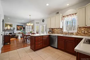 70 Travis Rd, Baldwin Place, NY 10505 - Photo 10