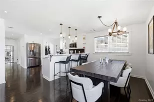 11 Grand Central Ave, Amityville, NY 11701 - Photo 10