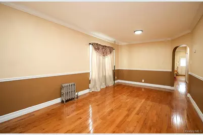 10416 Rosita Road, Ozone Park, NY 11417 - Photo 16