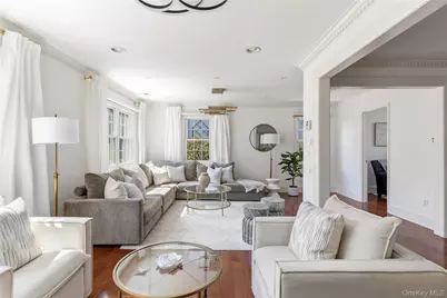 66 Wyatt Road, Garden City, NY 11530 - Photo 10