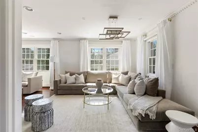 66 Wyatt Road, Garden City, NY 11530 - Photo 8