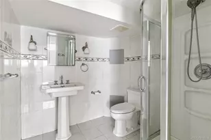 66 Wyatt Rd, Garden City, NY 11530 - Photo 30