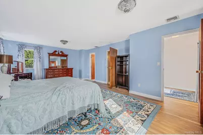 257 Garden City Road, Franklin Square, NY 11010 - Photo 34