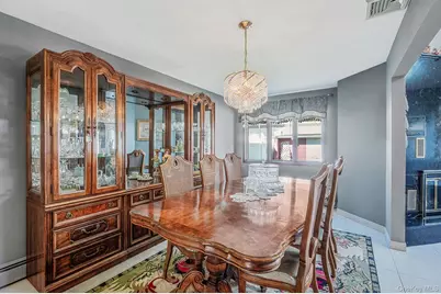 257 Garden City Road, Franklin Square, NY 11010 - Photo 18