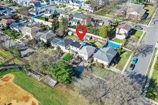 257 Garden City Rd, Franklin Square, NY 11010 - Photo 8