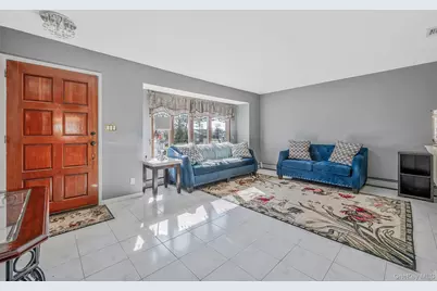 257 Garden City Road, Franklin Square, NY 11010 - Photo 14