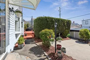 28 Fane Ct, Brooklyn, NY 11229 - Photo 16