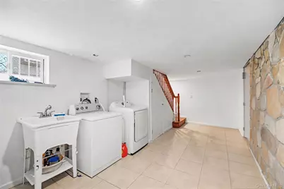 262-27 57th Avenue, Little Neck, NY 11362 - Photo 22