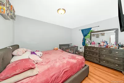 103 Gates Avenue, Central Islip, NY 11722 - Photo 14