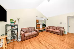 103 Gates Ave, Central Islip, NY 11722 - Photo 4