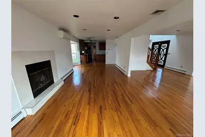 31 Woodward Street, Roslyn Heights, NY 11577 - Photo 8