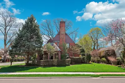 12 Sutton Place, Rockville Centre, NY 11570 - Photo 30