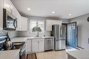 144 Washington Ave, Wheatley Heights, NY 11798 - Photo 12