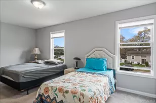 144 Washington Ave, Wheatley Heights, NY 11798 - Photo 8