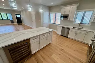 159 Harrison Ave, Mineola, NY 11501 - Photo 8