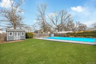 95 Elm Dr N, Levittown, NY 11756 - Photo 22
