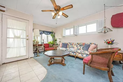 95 Elm Drive N, Levittown, NY 11756 - Photo 4