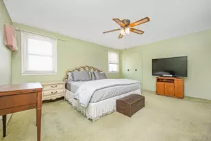 95 Elm Dr N, Levittown, NY 11756 - Photo 20
