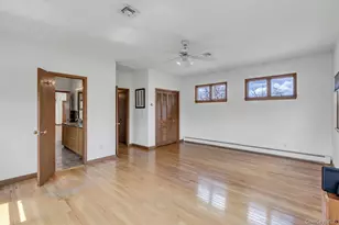 8 Adelphi St, Islip, NY 11751 - Photo 18