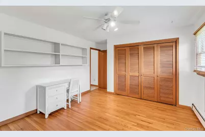 8 Adelphi Street, Islip, NY 11751 - Photo 26