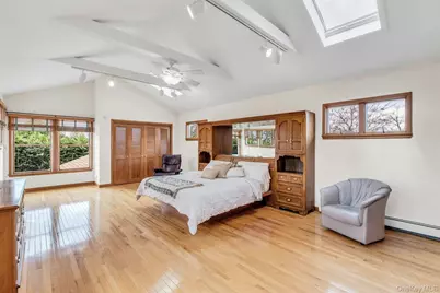 8 Adelphi Street, Islip, NY 11751 - Photo 14