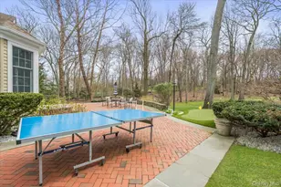 4 Springwood Path, Syosset, NY 11791 - Photo 40