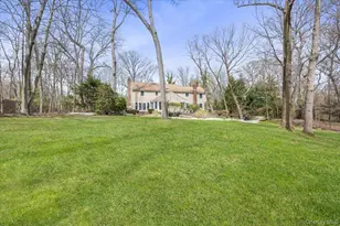 4 Springwood Path, Syosset, NY 11791 - Photo 44