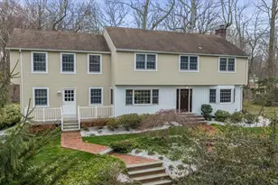 4 Springwood Path, Syosset, NY 11791 - Photo 4