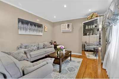 112 Wentworth Avenue, Albertson, NY 11507 - Photo 4