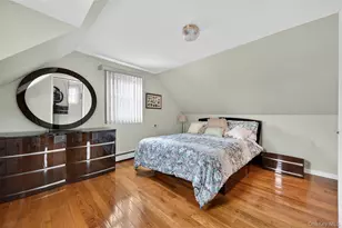 112 Wentworth Ave, Albertson, NY 11507 - Photo 18