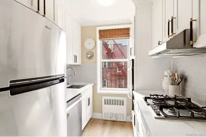 601 Kappock Street #6F, Bronx, NY 10463 - Photo 2