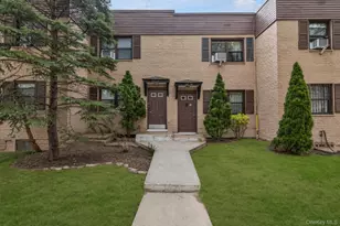 147-16 72nd Ave, Flushing, NY 11367 - Photo 16