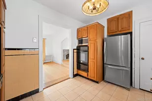 138-39 227th St, Springfield Gardens, NY 11413 - Photo 8