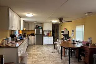 45 B Witt Ln, Aquebogue, NY 11931 - Photo 8