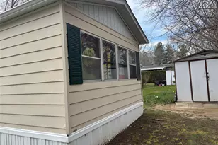 45 B Witt Ln, Aquebogue, NY 11931 - Photo 4