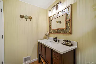 175 Cambridge Drive, Port Jefferson Station, NY 11776 - Photo 22