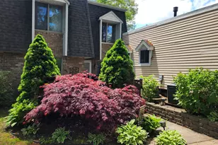 175 Cambridge Dr, Port Jefferson Station, NY 11776 - Photo 2