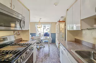175 Cambridge Dr, Port Jefferson Station, NY 11776 - Photo 14