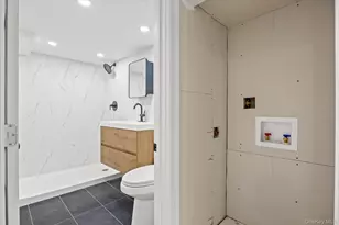 102-39 183 Pl, Hollis, NY 11423 - Photo 32