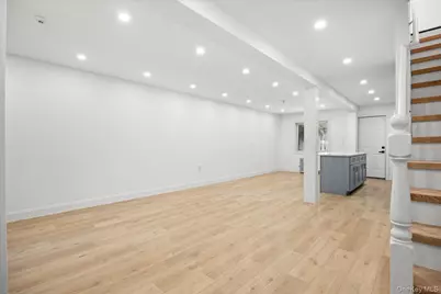 102-39 183 Place, Hollis, NY 11423 - Photo 4