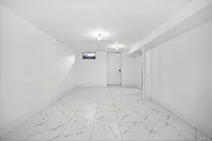 102-39 183 Pl, Hollis, NY 11423 - Photo 28