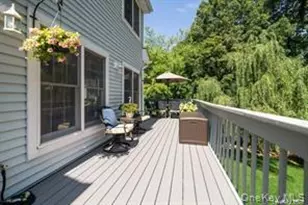 204 Mountain Ridge Dr, Mount Sinai, NY 11766 - Photo 16