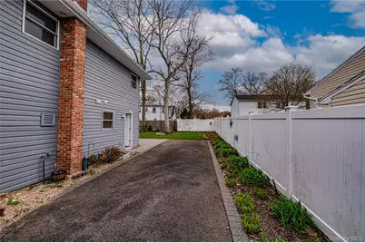 36 Leigh Street, Huntington, NY 11743 - Photo 28