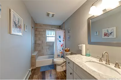 36 Leigh Street, Huntington, NY 11743 - Photo 18