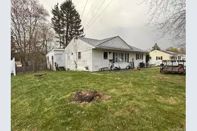 23 Westwood Drive, Newburgh, NY 12550 - Photo 4