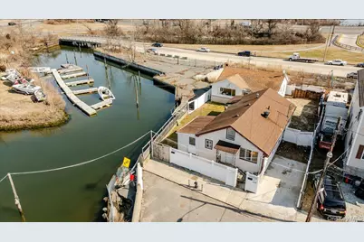 214 Beach Third, Far Rockaway, NY 11691 - Photo 18