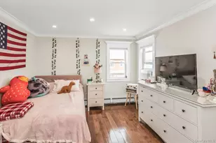 18-08 Murray St, Whitestone, NY 11357 - Photo 12